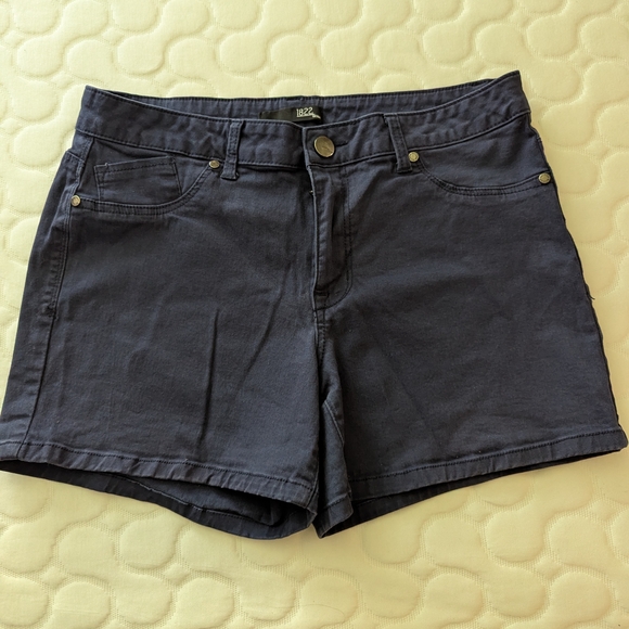 Women's Dark Gray Shorts Sz 12 - Picture 1 of 8
